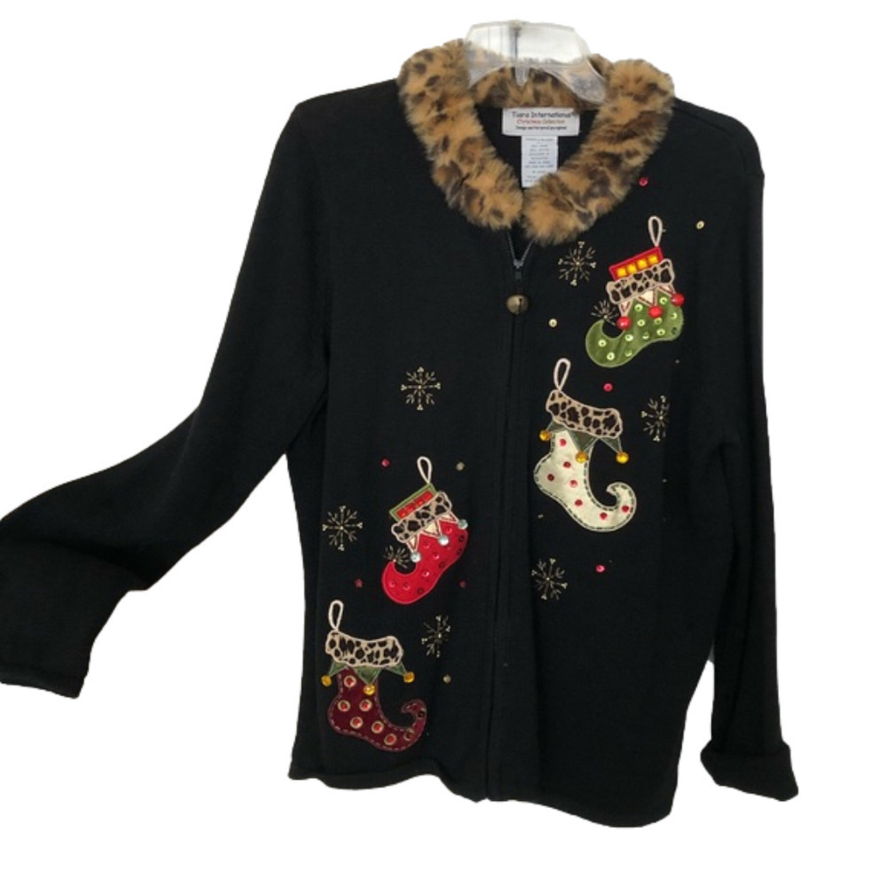Vintage Tiara International Christmas Sweater